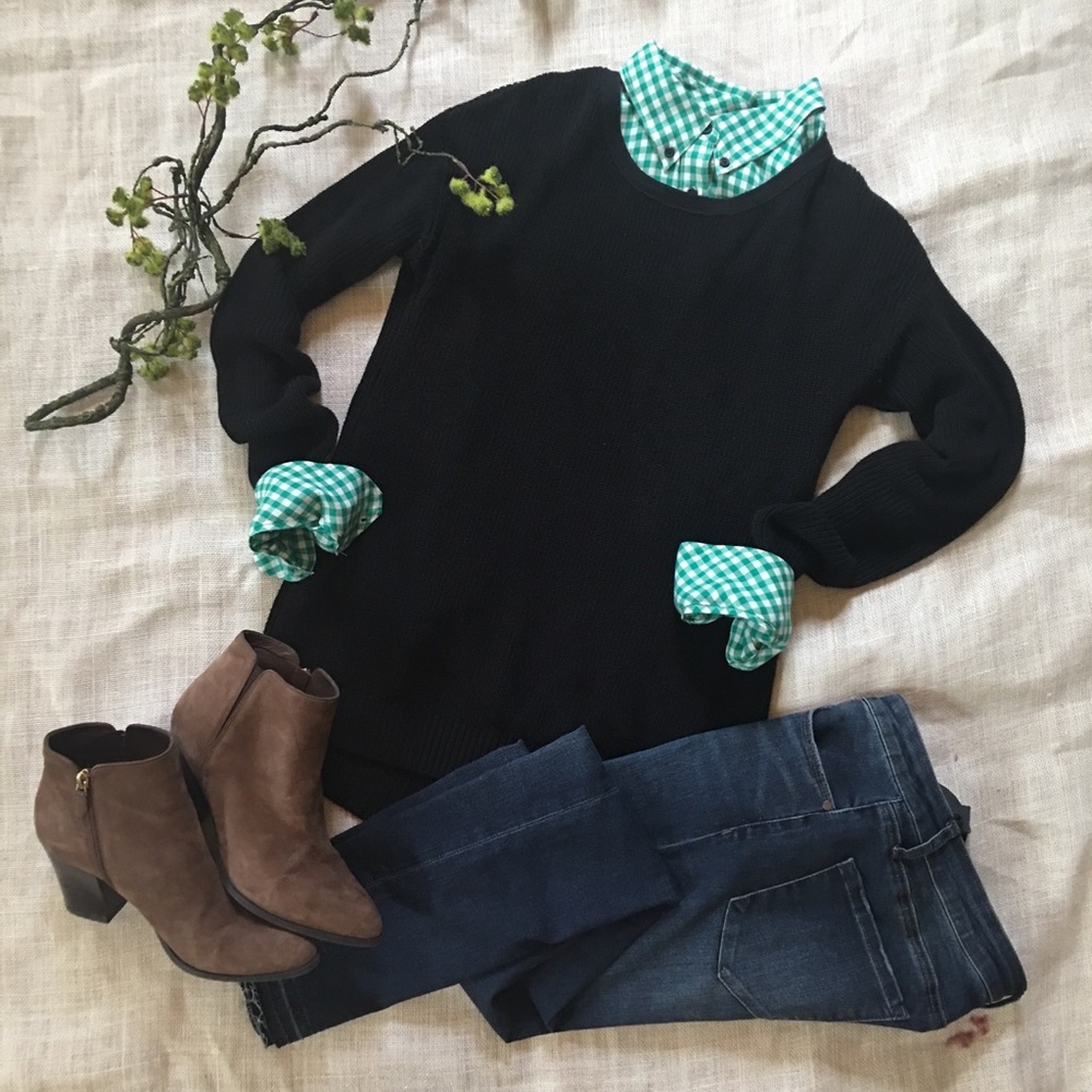 Gap Gingham Button Up - image 1